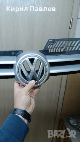Оригинална решетка и емблема за VW Golf 5, снимка 3 - Части - 54352144