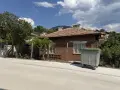 ЕКСКЛУЗИВНО! Масивна двуетажна къща с гараж и двор в с. Брежани, община Симитли, снимка 2