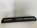Предна лява декоративна облицовка за степенки за Volvo S40 2.0 TDI (2009) 30744287, снимка 1