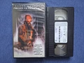 Видеокасета VHS Месия на Бъдещето / Кевин Костнър, снимка 2