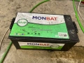 Aкумулатор Monbat SMF 230 амп/ч 1400 А усилен стартов ток с гаранция, снимка 1