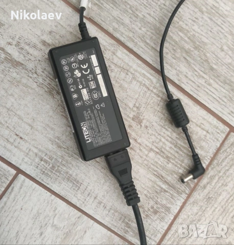 Отличен Acer E5-573 Pentium 3825u 4gb 320gb 2,5ч батерия, снимка 9 - Лаптопи за дома - 54217700