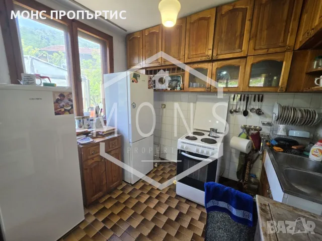 Двуетажна просторна къща в село Стоките, обл. Габрово., снимка 12 - Къщи - 55349179