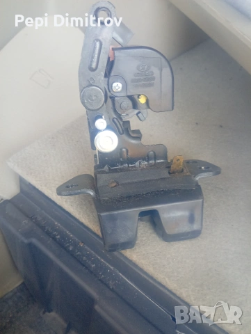 Заключващ механизъм за капак на Hyundai 81130-2B010 2006-2009 Hyundai Santa Fe 811302B010, снимка 4 - Части - 55246596