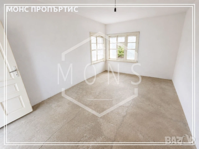 Продава се двуетажна къща с лятна кухня и гараж в с. Горна Росица, близо до Севлиево., снимка 9 - Къщи - 55205833