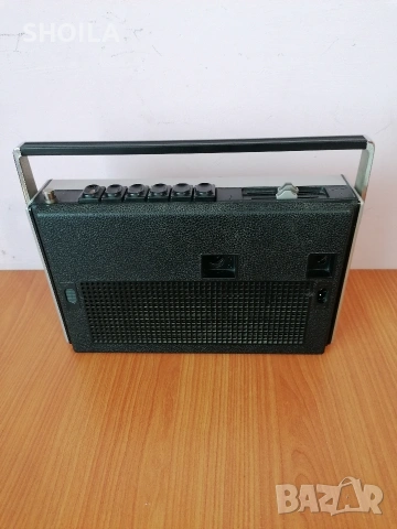 Grundig music boy 1100, снимка 4 - Радиокасетофони, транзистори - 54234693