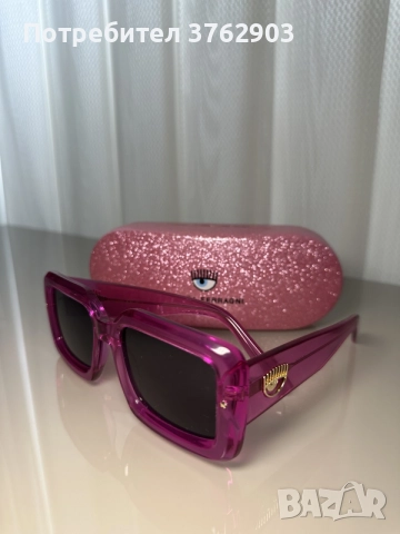 Слънчеви очила на CHIARA FERRAGNI