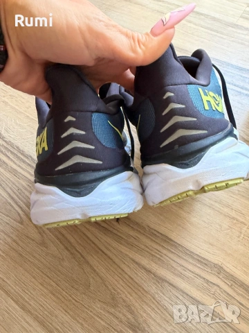 Оригинални мъжки маратонки HOKA One ! 45 н, снимка 5 - Маратонки - 54733052