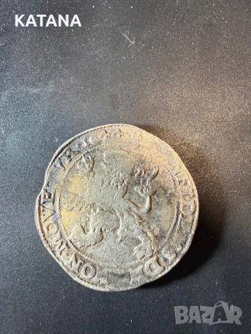 Сребърни монети талер и сигизмунд, снимка 2 - Нумизматика и бонистика - 54035197