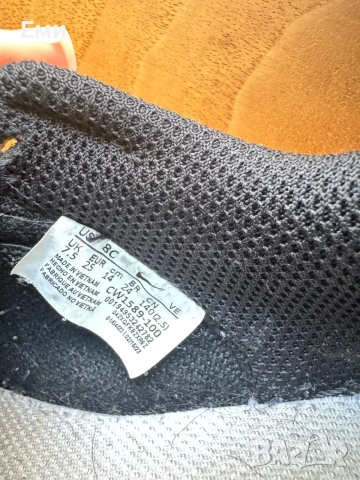 Nike Детски обувки, снимка 4 - Детски маратонки - 55043852