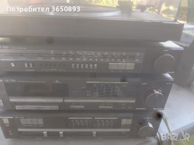 музикална уредба GRUNDIG работеща отлично усилвател тунер дек с касета и грамофон. 