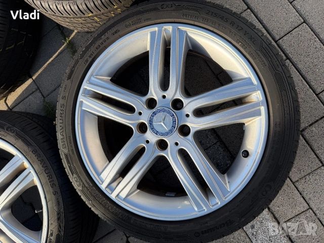 Летни гуми с алуминиеви джанти 215/45 R17 91Y, DOT25, 8–9 мм, снимка 2 - Гуми и джанти - 55143597