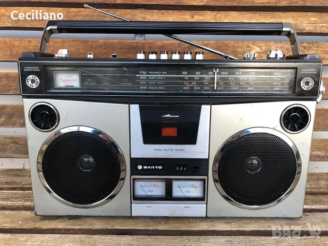 Радиокасетофон SANYO M4500K (Japan)! , снимка 9 - Радиокасетофони, транзистори - 54990932