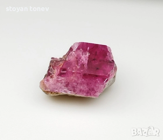Един от най-редките скъпоценни камъни в света - 1.80 карата Natural Red Beryl (Bixbite) от Юта, САЩ!, снимка 4 - Други - 54772626