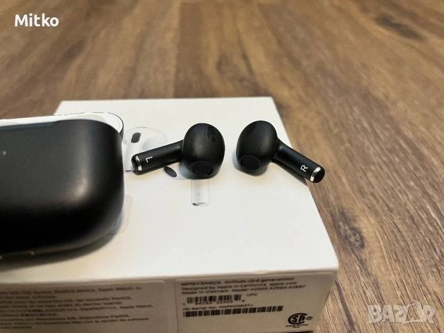 Apple AirPods 3 gen оригинални, снимка 3 - Слушалки, hands-free - 54344561