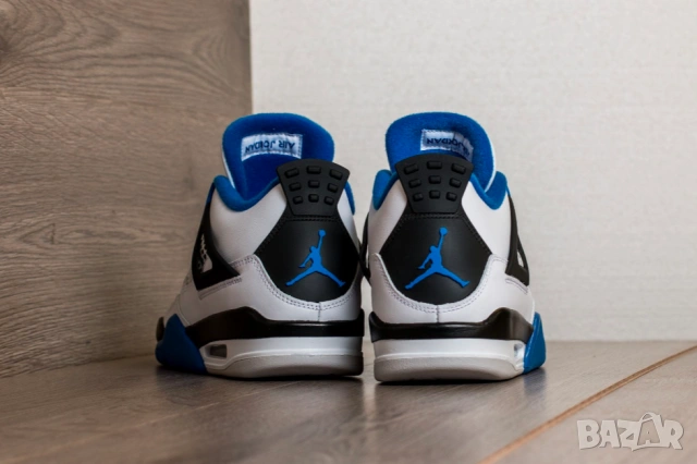 оригинални Air Jordan 4 Retro Mid Motorsports номер 45 , снимка 8 - Маратонки - 54497033