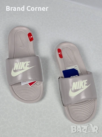 Нови чехли Nike - Victori One Slide - размер 40.5, снимка 2 - Чехли - 54339147