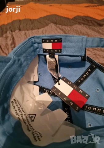 Оригинална шапка TOMMY JEANS Cap 'Heritage', снимка 2 - Шапки - 54776642