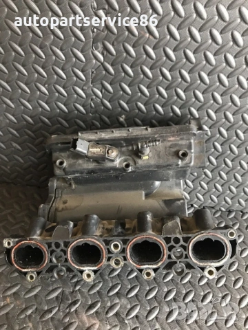 Всмукателен колектор за Citroen C4 / Peugeot 307 1.6 16V (2006) 9635885080, снимка 2 - Части - 54540326
