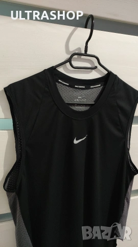Дамски спортен потник Nike size L В отлично състояние, снимка 5 - Потници - 54207190
