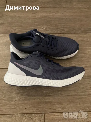 Дамски маратонки Nike Revolution , снимка 2 - Маратонки - 55302664
