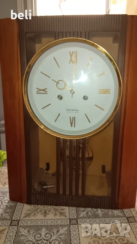 Стенен часовник ЯНТАР 
