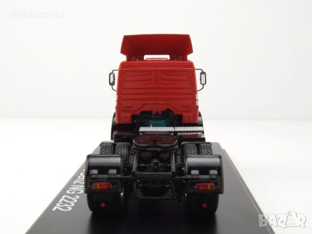 Mercedes-Benz NG 2232 влекач 1980 - мащаб 1:43 на Premium ClassiXXs моделът е нов в PVC дисплей-кейс, снимка 7 - Колекции - 54682786