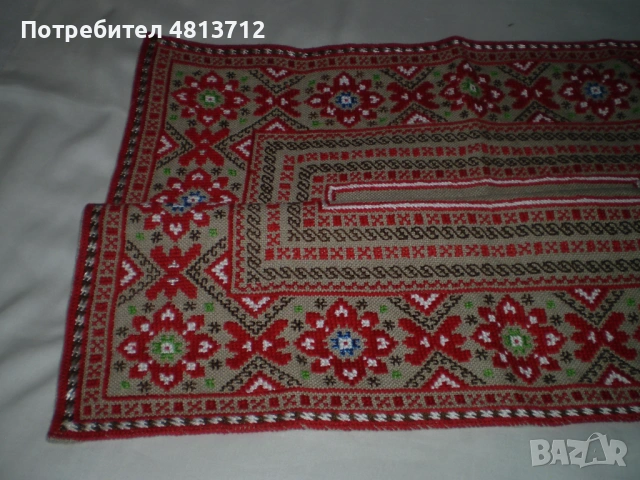 Традиционна Българска ръчно бродирана покривка за маса червена бродерия, снимка 10 - Други ценни предмети - 54383172