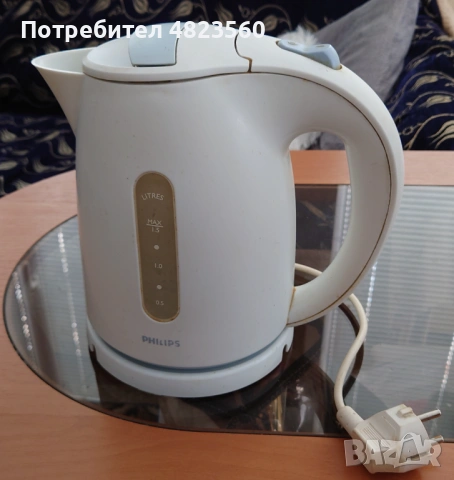 Продавам електрическа кана Philips