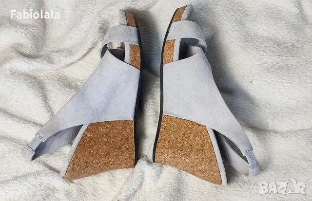 UGG shoes 39, снимка 4 - Маратонки - 54758126