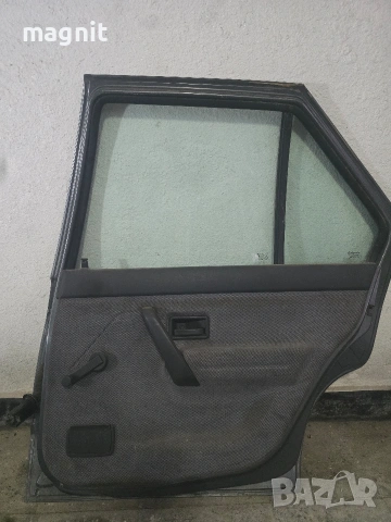 Задна дясна врата Renault 19, снимка 2 - Части - 54629933