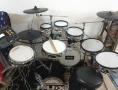 Продавам пълен комплект Електронни барабани с модул Roland TD-27 , снимка 1