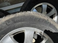 Продавам комплект 4 бр. оригинални джанти Mercedes-Benz с зимни гуми Michelin 235/65/17, снимка 3