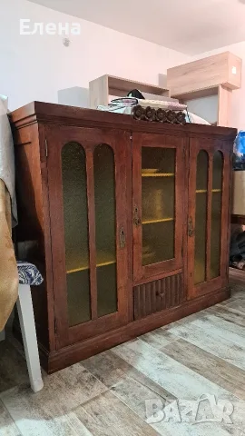 Античен скрин, секция, витрина.