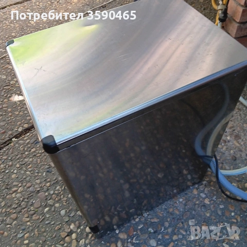 Професионален ледогенератор, снимка 5 - Обзавеждане за заведение - 54573631