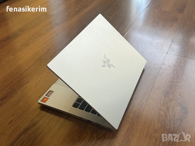 14' 2.5K 240Hz Ryzen 9 7940HS Razer Blade 32GB DDR5/512GB NVMe/Nvidia RTX 4070 8GB/Бат. 6ч, снимка 12 - Лаптопи за работа - 54266521