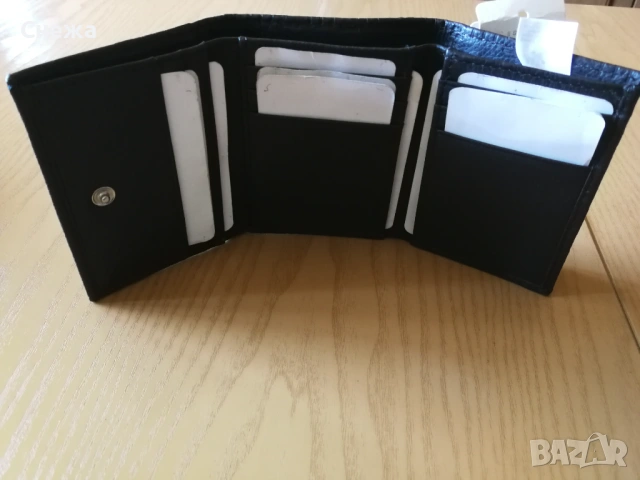 Esprit малък вертикален портфейл, снимка 9 - Портфейли, портмонета - 54153998