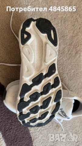 Продавам оригинални HOKA Clifton 9, снимка 7 - Спортни обувки - 54760664