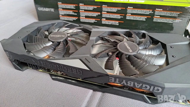 Видеокарта Gigabyte Geforce RTX 2060 Super, снимка 3 - Видеокарти - 54451236