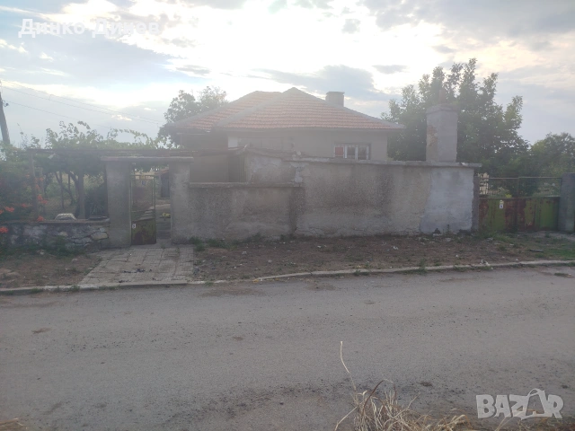 Продавам къща в с.Съдиево област Сливен