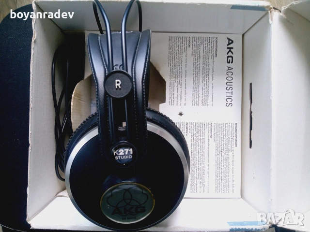 Професионални слушалки AKG K271 Studio, снимка 3 - Слушалки и портативни колонки - 55204248