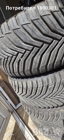 4броя Нови Всесезонни гуми Michelin Crossclimate 2 XL 235/45/17, снимка 2 - Гуми и джанти - 55080180