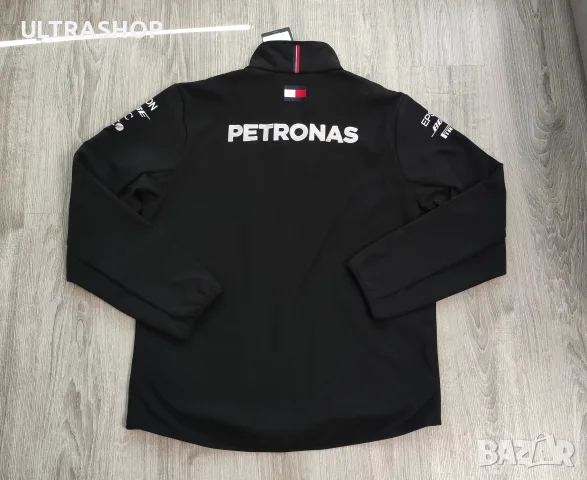НОВО Mercedes XL Formula 1 AMG Softshell Мъжко оригинално софтшел горнище, снимка 6 - Суичъри - 55640877