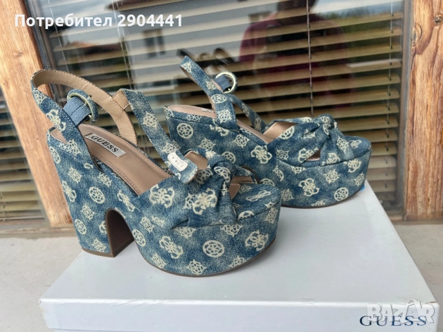 Оригинални сандали Guess