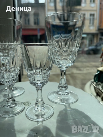 Чаши за двама♥️ Чашите имат красив, детайлен фасетиран дизайн на столчето и основата, снимка 4 - Чаши - 54047966