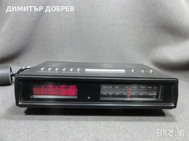 СТАР РЕТРО ТРАНЗИСТОР MW/FM РАДИО ЧАСОВНИК GRUNDIG SONO CLOCK 25