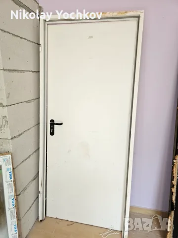 Продавам няколко врати