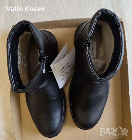 Чисто нови кожени кубинки 43 номер  50 € и боти 43 номер 30 € номер, два чифта, снимка 5 - Мъжки боти - 54933329