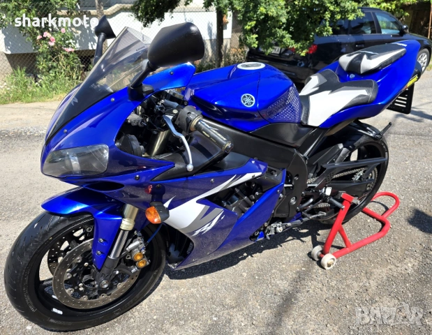 Yamaha YZF-R1 1000 AKRAPOVIC