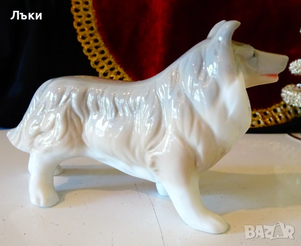 Японска порцеланова фигура куче Коли,Ласи. 